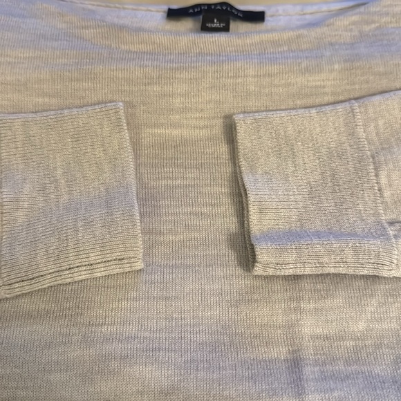 Ann Taylor Sz L heather light gray long sleeves pullover merino wool sweater - Picture 7 of 7